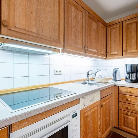 Friesenhaus Kaeptn Hahn Hausteil 06 * Westerland